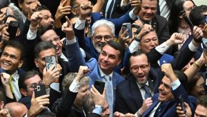 NUEVO REVES PARA LULA: EL CONGRESO APRUEBA LEY QUE REDUCE LAS PENAS DE JAIR BOLSONARO Y OTROS CONSPIRADORES 