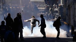 MINEROS PARALIZAN LA PAZ Y AGRAVAN LA CRISIS QUE ENFRENTA EL GOBIERNO BOLIVIANO 