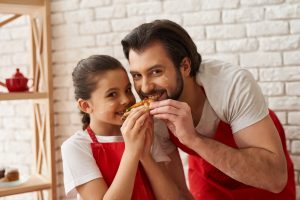DÍA DEL PADRE: DELIVERY DE REGALOS Y COMIDAS FAMILIARES CRECERÍA 45% FRENTE AL AÑO PASADO IMPULSADO POR LA FIESTA DEL FÚTBOL