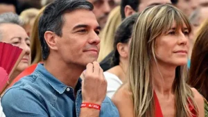 TRIBUNAL ENVÍA A JUICIO A LA ESPOSA DE PEDRO SÁNCHEZ