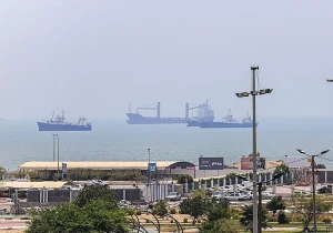 IRÁN VUELVE A CERRAR ORMUZ TRAS ATAQUES EN EL LÍBANO