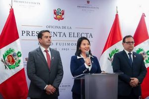 KEIKO FUJIMORI AFIRMA QUE «HOY COMIENZA UNA NUEVA ETAPA PARA EL PERÚ»
